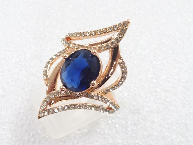 JAPANESE KIMONO / ANTIQUE COLORED STONE RING (SIZE 16.5)